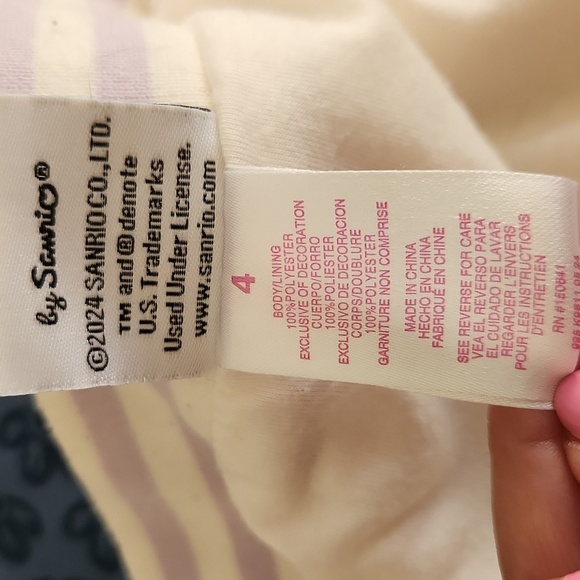 Children's Hello Kitty Faux Fur Vest Size 4 - Picture 6 of 9